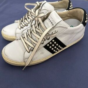 Leather Crown Iconic Italian Leather Sneakers EUC Size 6-7 TRENDING
